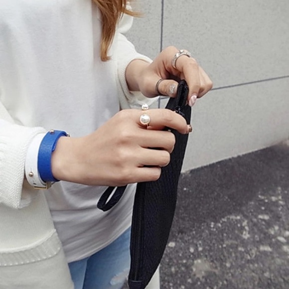 🔴5/$15🔴CLEARANCE Two Pearl Gold Simple Ring NEW - Picture 4 of 15